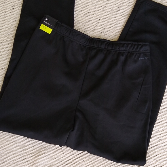 Nike Therma Sweatpants - Picture 6 of 12
